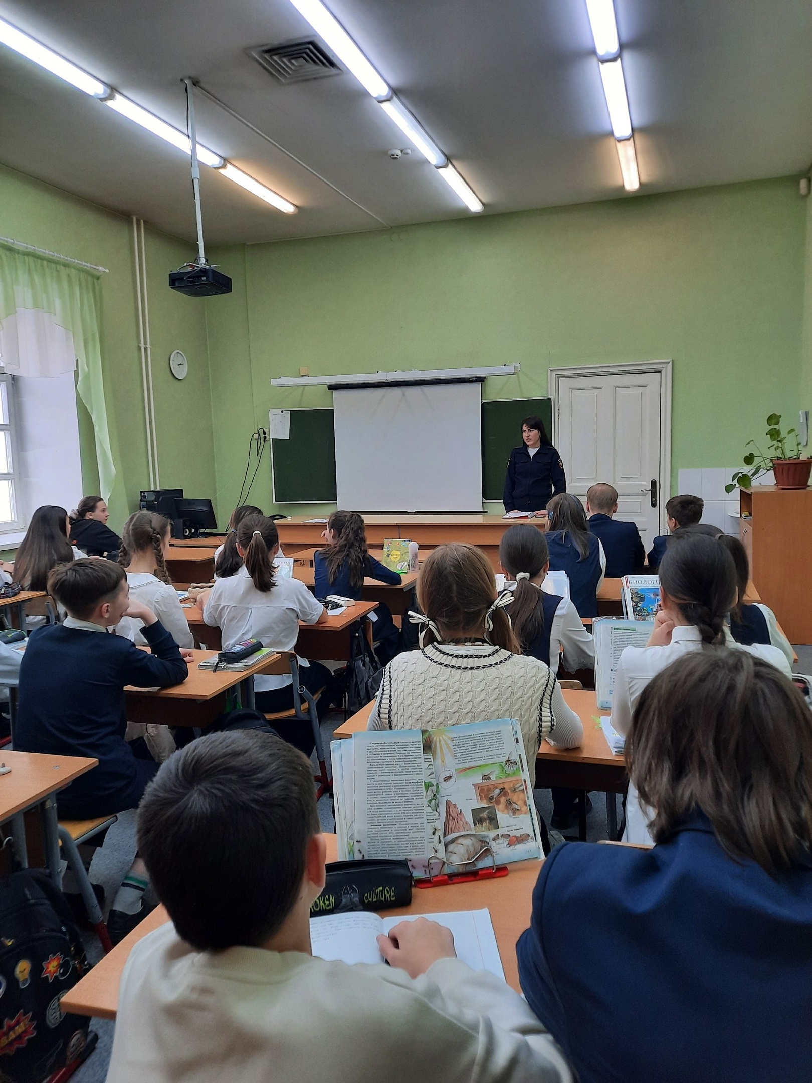 Лекция инспектора ОДН в рамках профилактической недели..